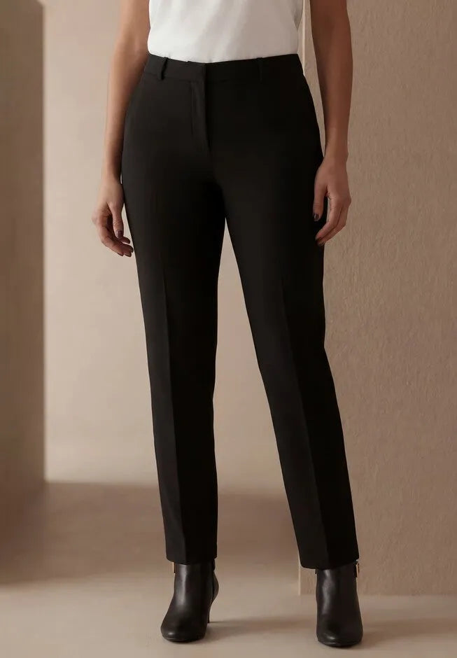 Bi-Stretch Straight Leg Pant