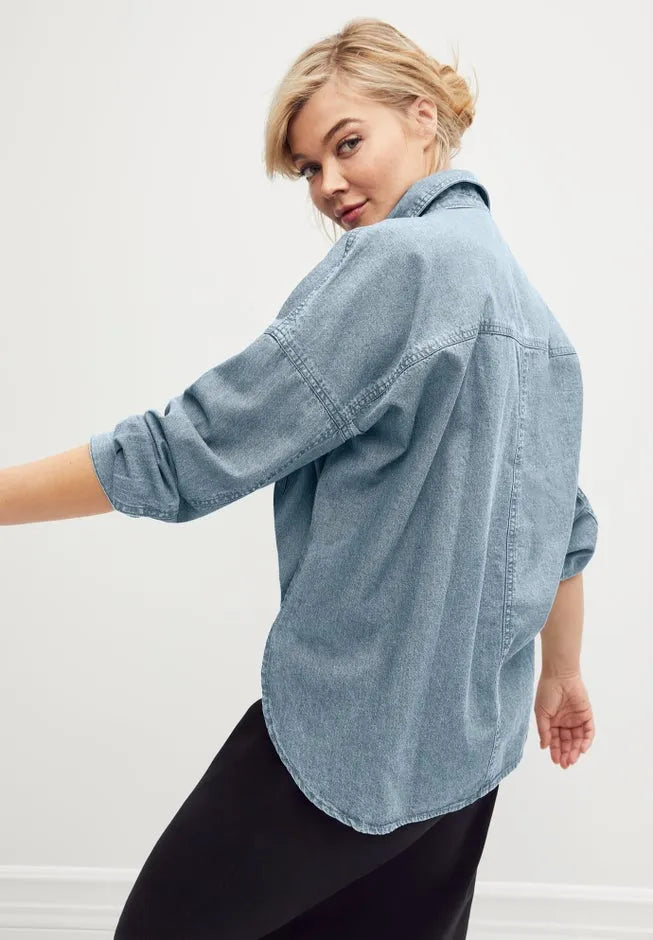 100% Cotton Denim Oversized Button-Front Collared Shirt