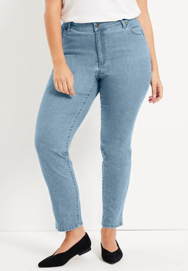 Curvie Fit Straight-Leg Jeans