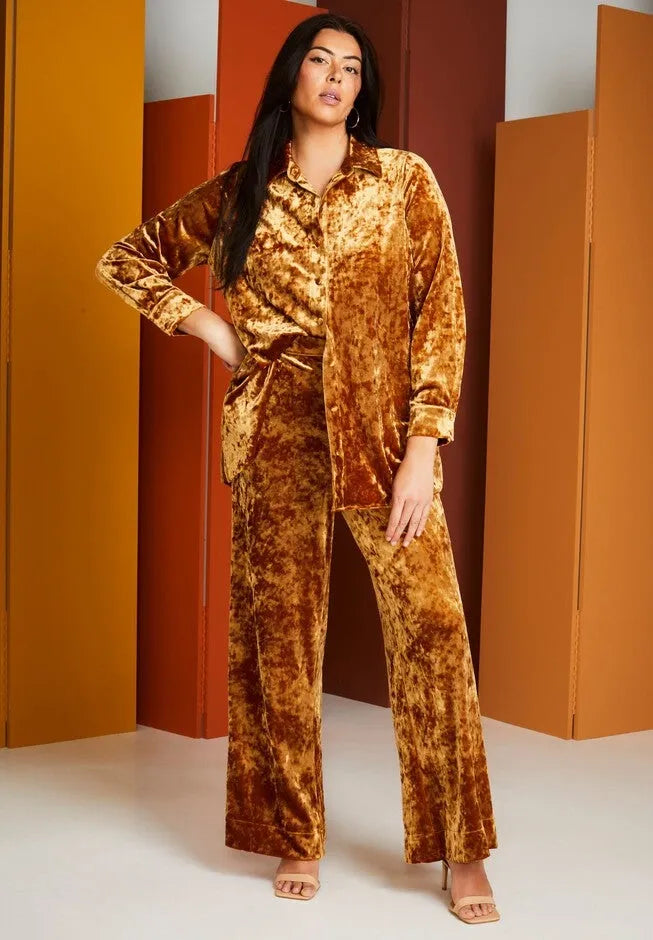 Crushed Velvet Wide-Leg Pant