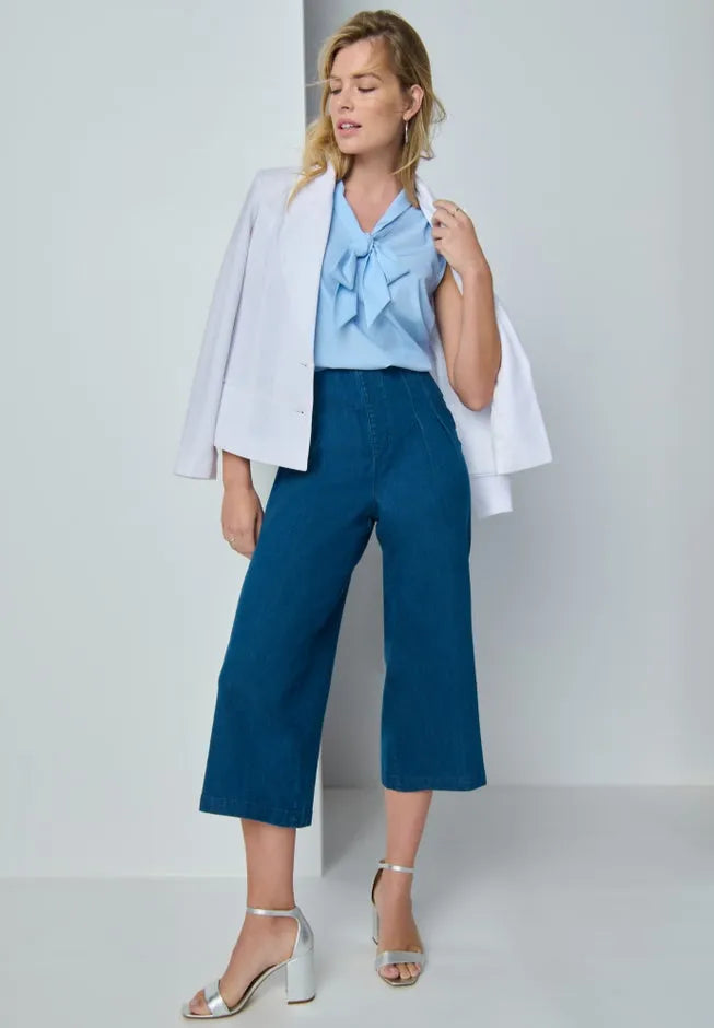 Sculpt Fit Wide-Leg Crop Jeans