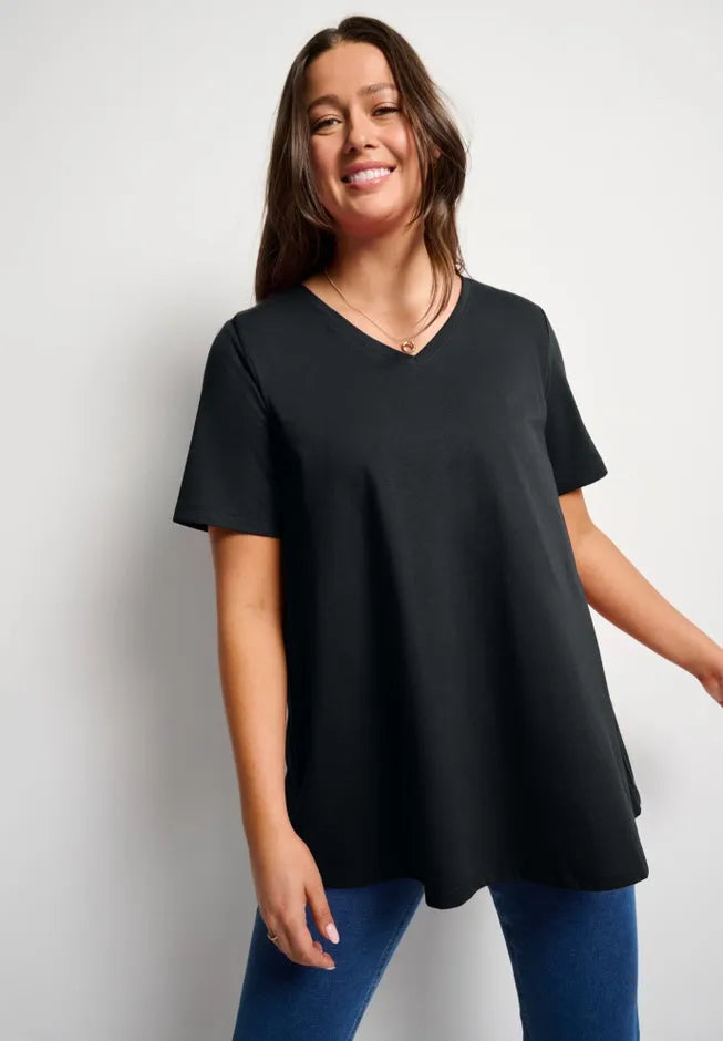 Built-In Bra V-Neck Short-Sleeve Tee