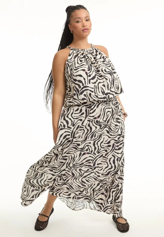 Pull-On Flowy Maxi Skirt